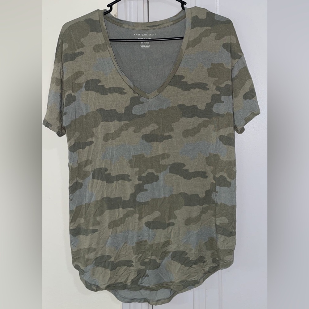 American Eagle Camo Tee Size XS